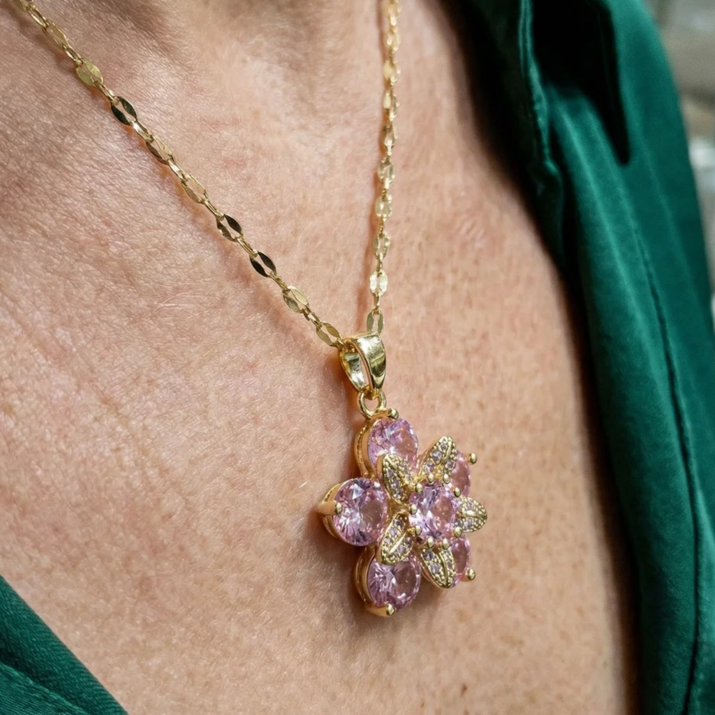 Blumenkette Amorea in Rosa in Gold