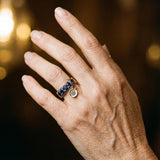 Antiker Ring in Gold mit blauem Kristall – Ansicht 2