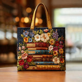 Handgefertigte Stepptasche – Blüten und Bücher