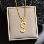 Initialen-Halskette mit Kristall in Gold, Ansicht 19