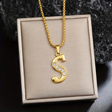 Initialen-Halskette mit Kristall in Gold, Ansicht 19