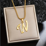 Initialen-Halskette mit Kristall in Gold, Ansicht 23