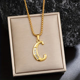 Initialen-Halskette mit Kristall in Gold, Ansicht 3