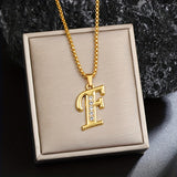 Initialen-Halskette mit Kristall in Gold, Ansicht 6