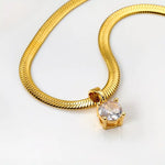 Elegante Anhänger-Halskette mit Zirkonia in Gold, Ansicht 2