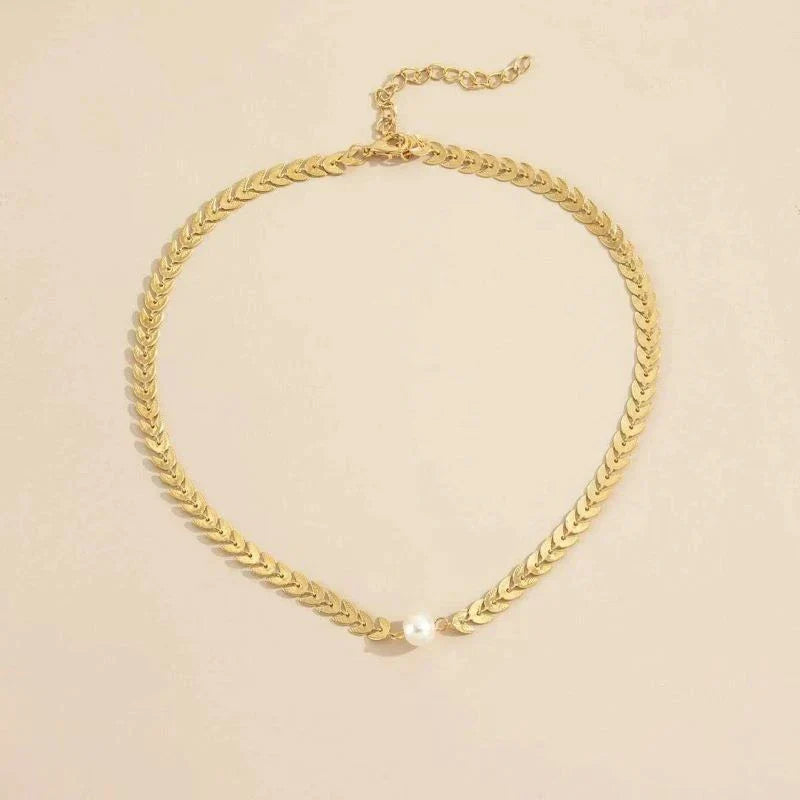 Griechische Halskette mit Perle in Gold, Ansicht 2