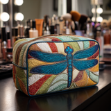 Gesteppte Kosmetiktasche mit farbiger Libelle