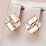Elegante geometrische Ohrringe mit Zirkonia in Gold