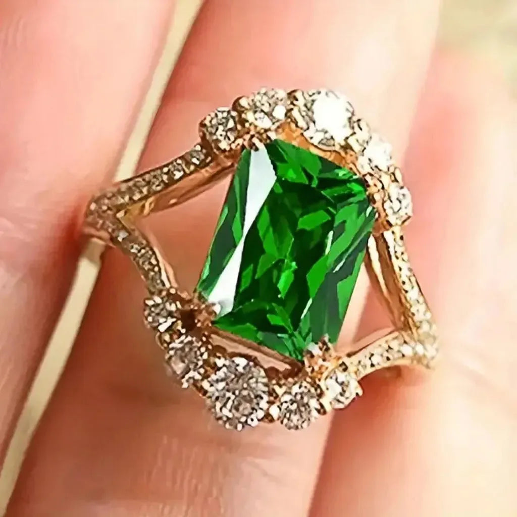 Eleganter Ring mit smaragdgrünem Stein – Ansicht 2