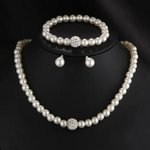 Elegantes Perlen-Schmuckset