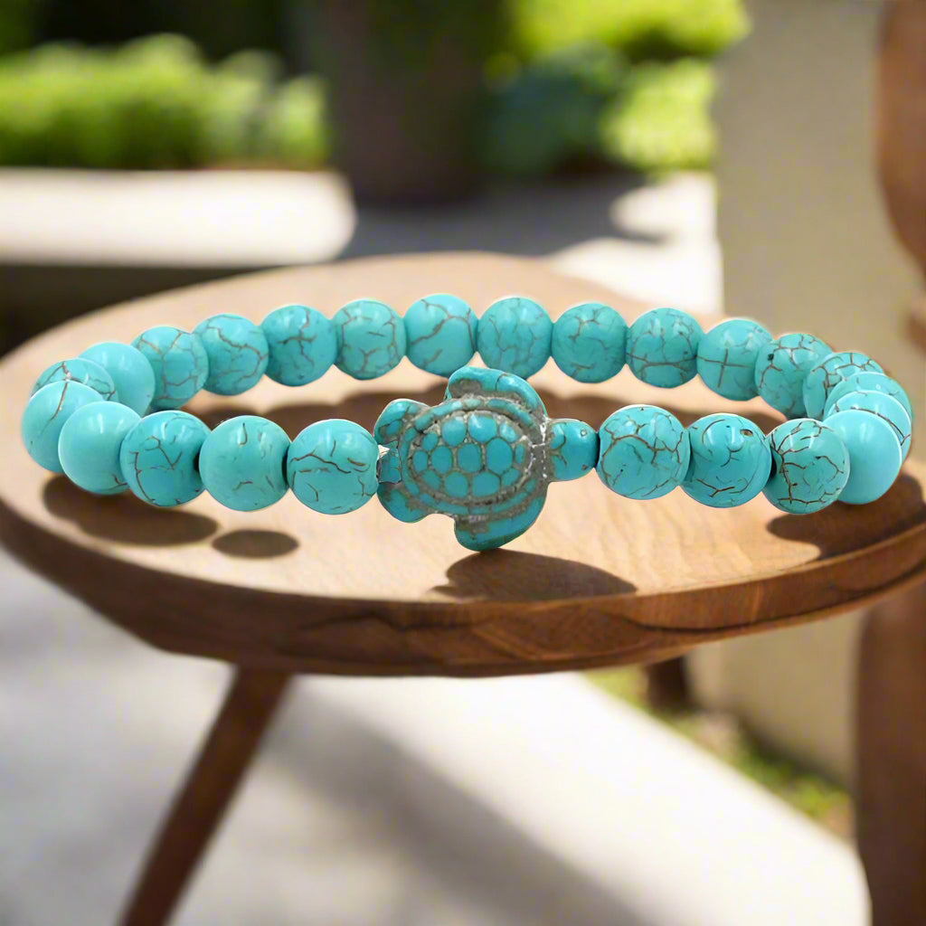 Armbänder mit Natursteinen in Schildkrötenform