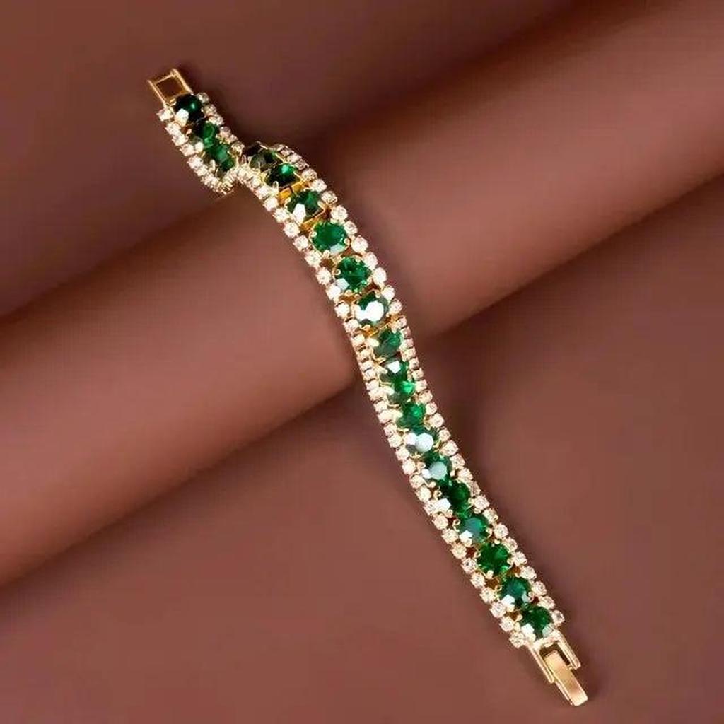 Armband in Gold und Grün
