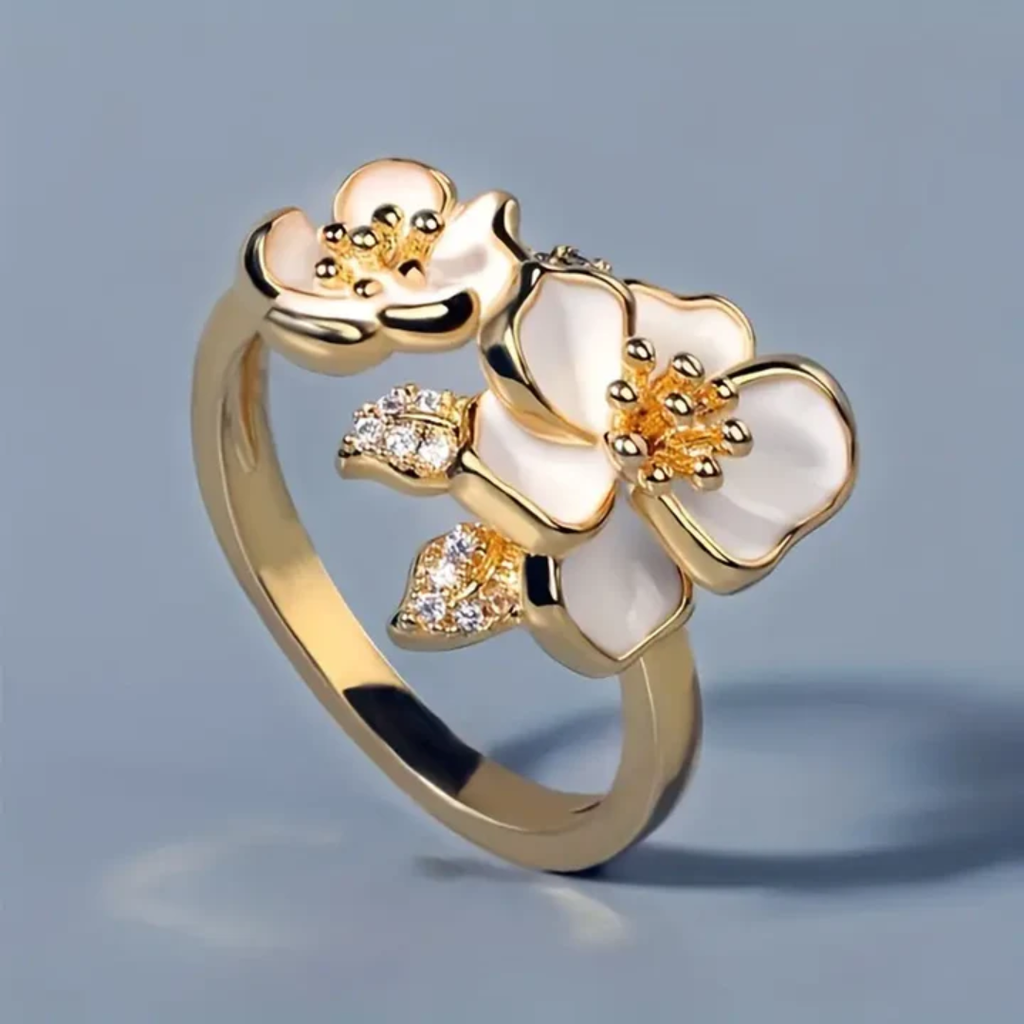 Goldring mit weißer Blume