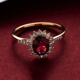 Roter Ring „Kaiserin“ in Gold