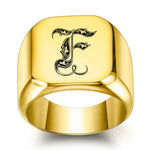 Klassischer Initialenring in Gold – Ansicht 6