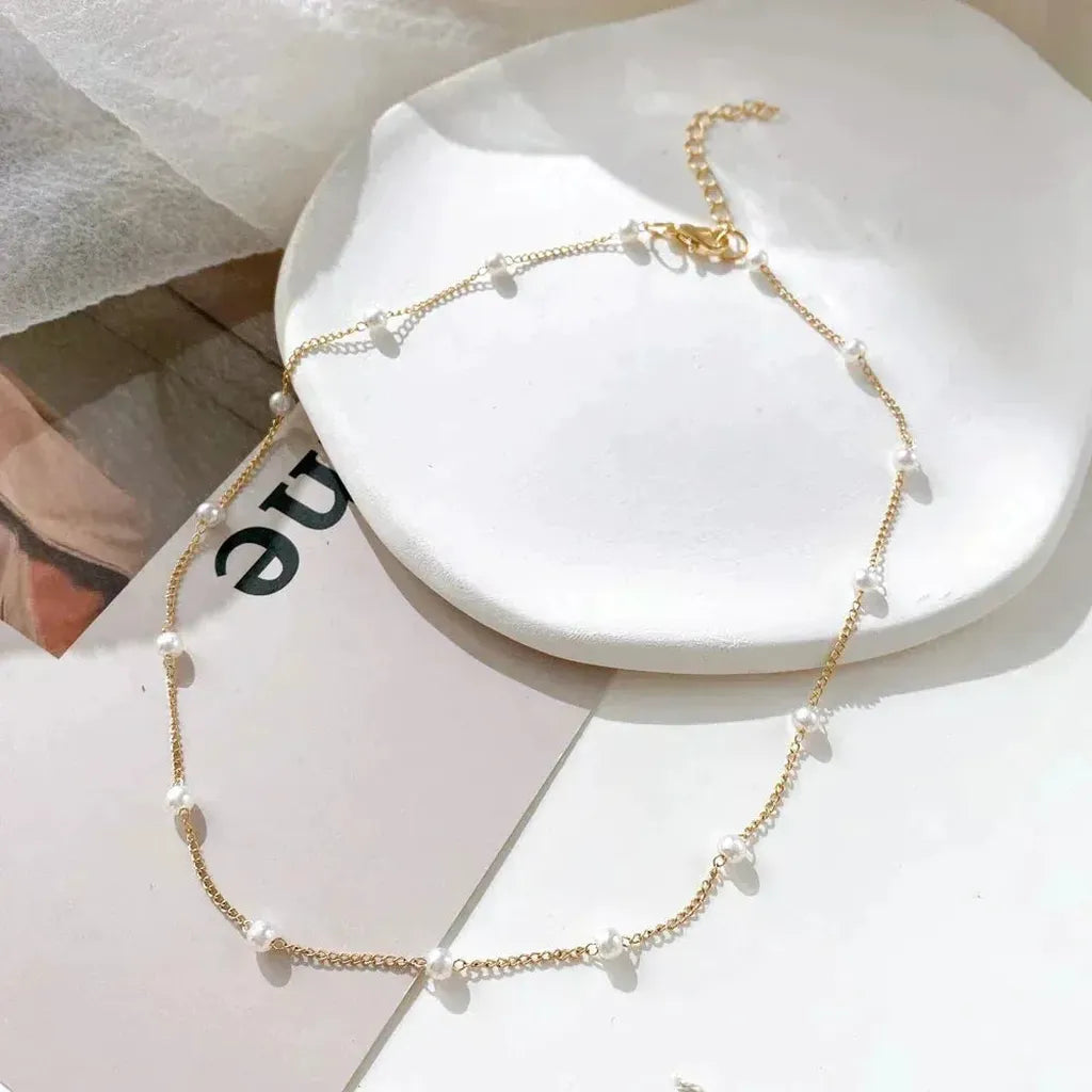 Kleine Perlenkette in Gold – Ansicht 2