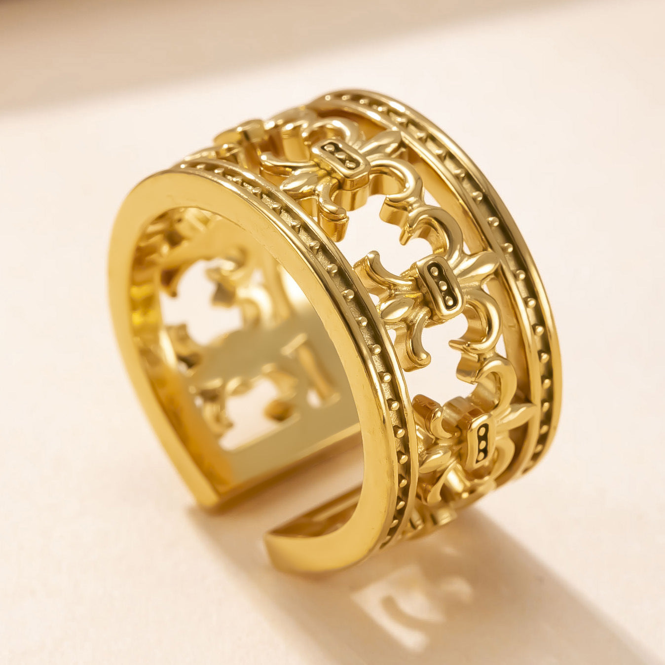 Kronenring „Imperial“ in Weißgold – Ansicht 2