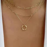 Mehrlagige Retro-Kette mit goldenem Anhänger