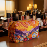 Gesteppte Kosmetiktasche mit Morgenlicht