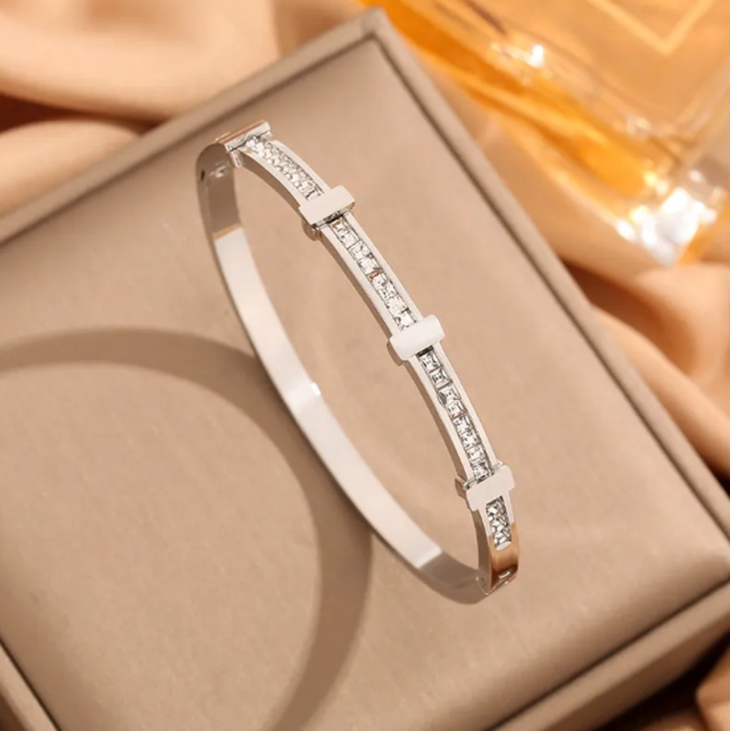 Offenes geometrisches Armband mit zwei Reihen Zirkonia – Ansicht 3