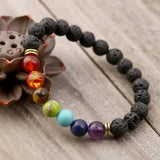 Retro-Chakra-Armband mit Lavastein