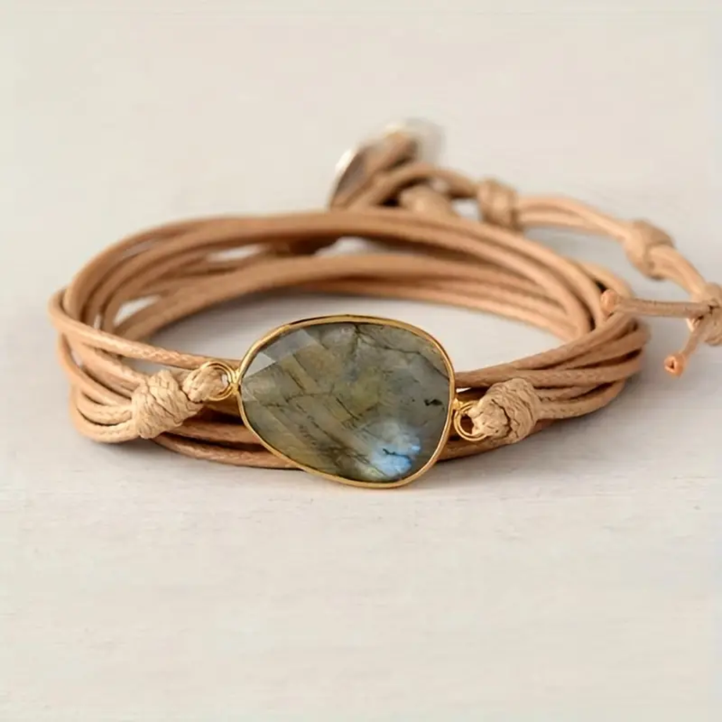 Retro-Lederarmband mit Steinen