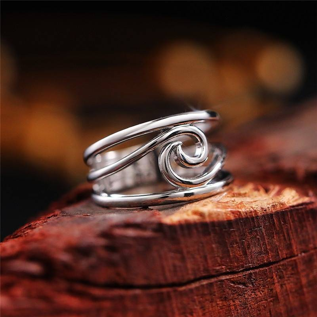 Retro-Ring in Weißgold mit Welle