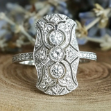 Retro-Ring in glänzendem Weißgold