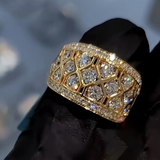 Schlichter Ring in Gold