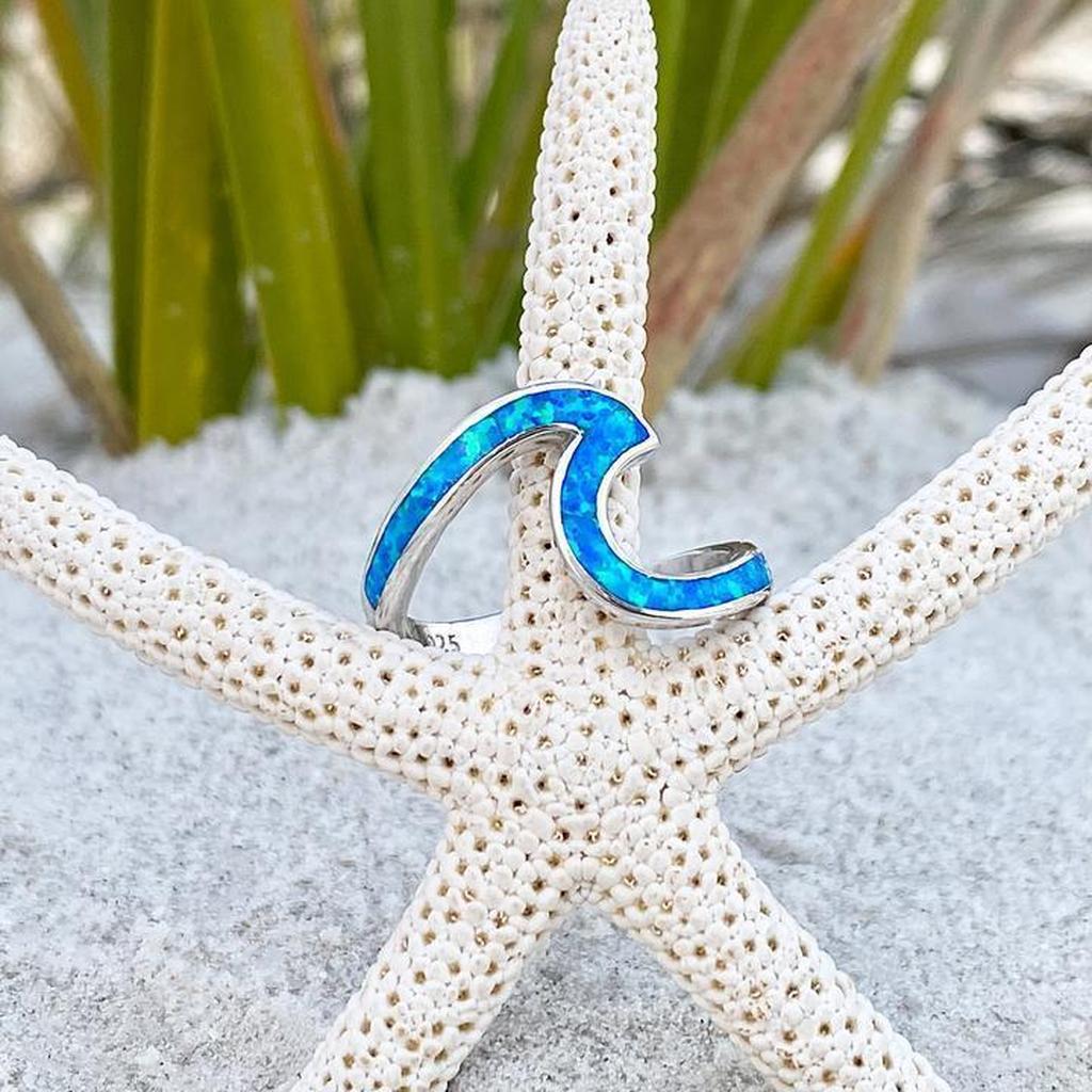 Ring „Meer“ mit Opal in Weißgold