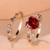 Ring-Set „Rote Ranke“ mit Herzakzent in Gold