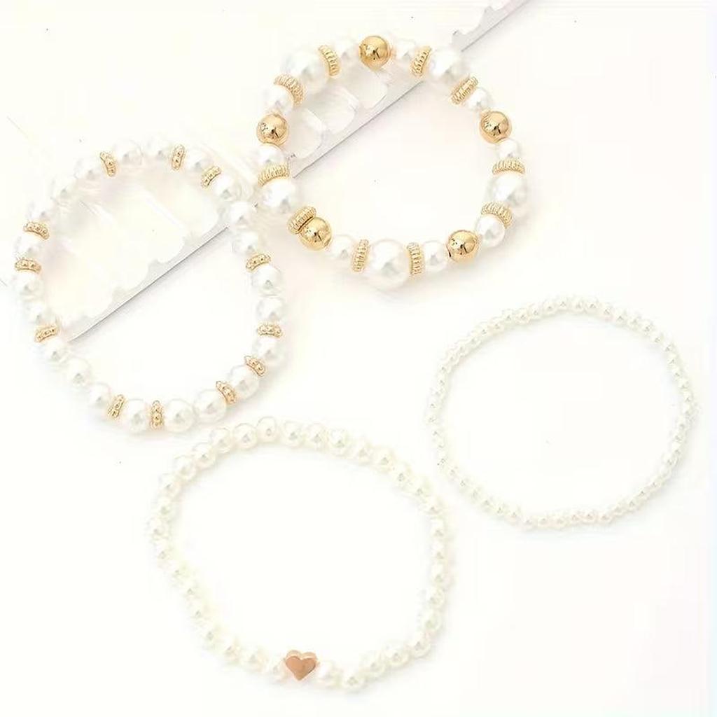 Set aus Armbändern mit weißen Perlen – Ansicht 3