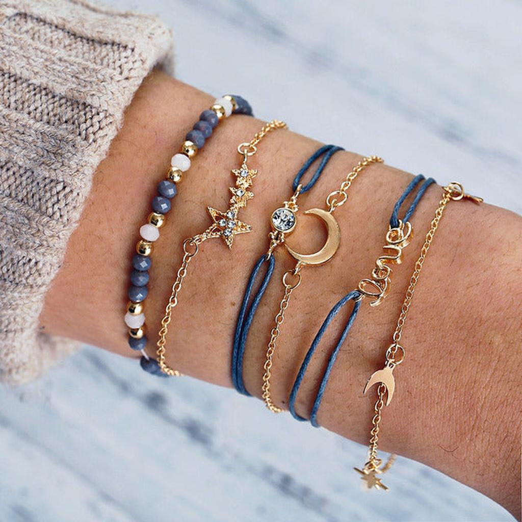 Set aus glitzernden Armbändern – Ansicht 10