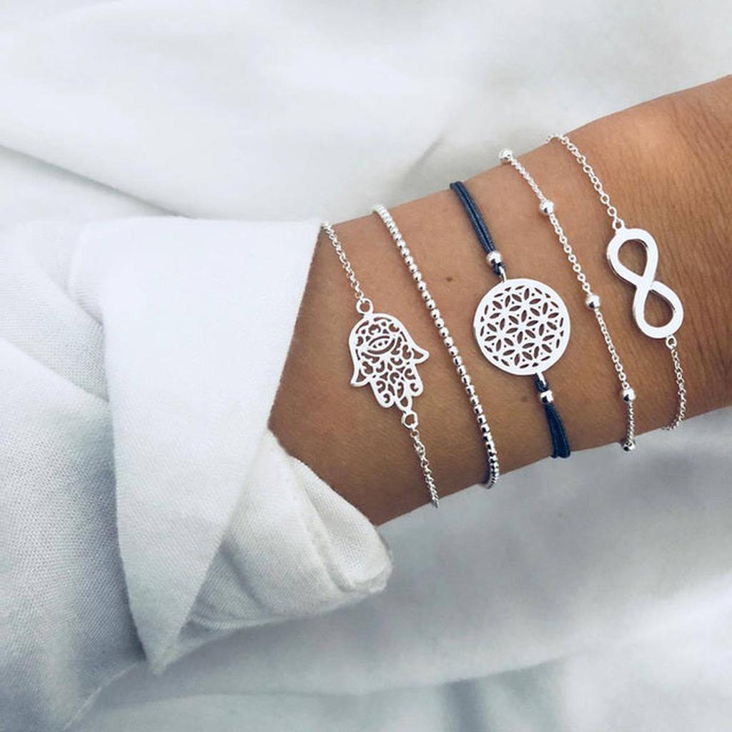 Set aus glitzernden Armbändern – Ansicht 7