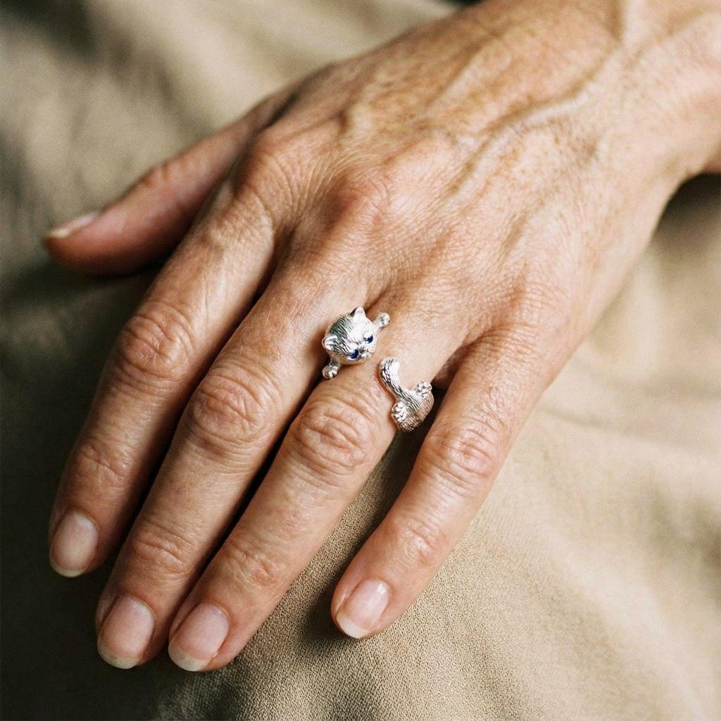 Verstellbarer Ring mit Kätzchen in Weißgold – Ansicht 2