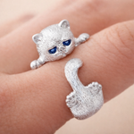 Verstellbarer Ring mit Kätzchen in Weißgold