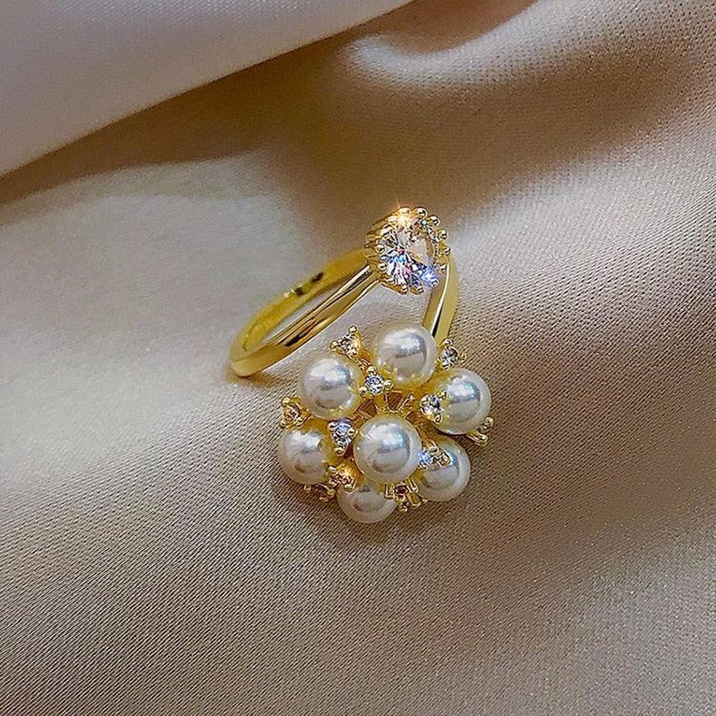 Verstellbarer Ring mit Perlen