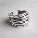 Verstellbarer mehrreihiger Weißgoldring