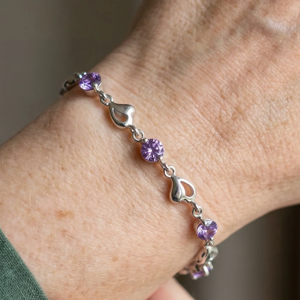 Halskette „Violettes Herz“ in Weißgold